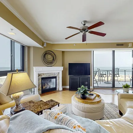 Indigo 301 Direct Oceanfront Apartment